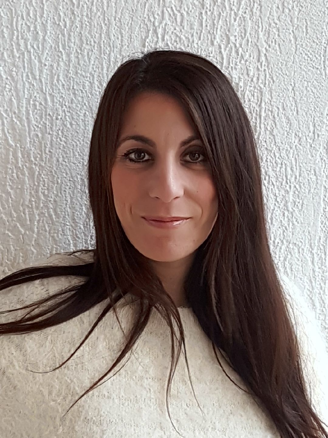 Cécile Léoni<br><i><small>Naturopathe Iridologue & Auriculothérapeute</i></small>