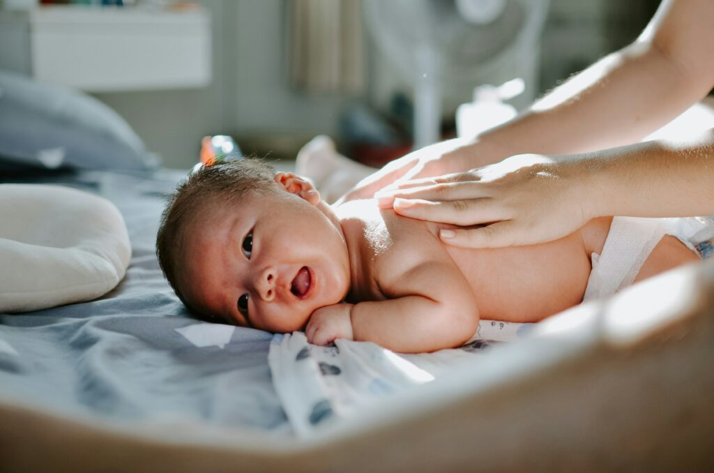 Comment gérer le hoquet chez les bébés ?