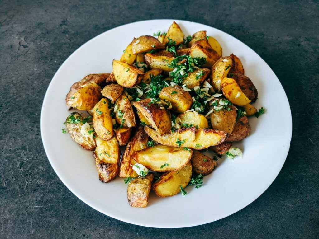 TOP 30 aliments pour maigrir : Pommes de terre douces cuites au four.