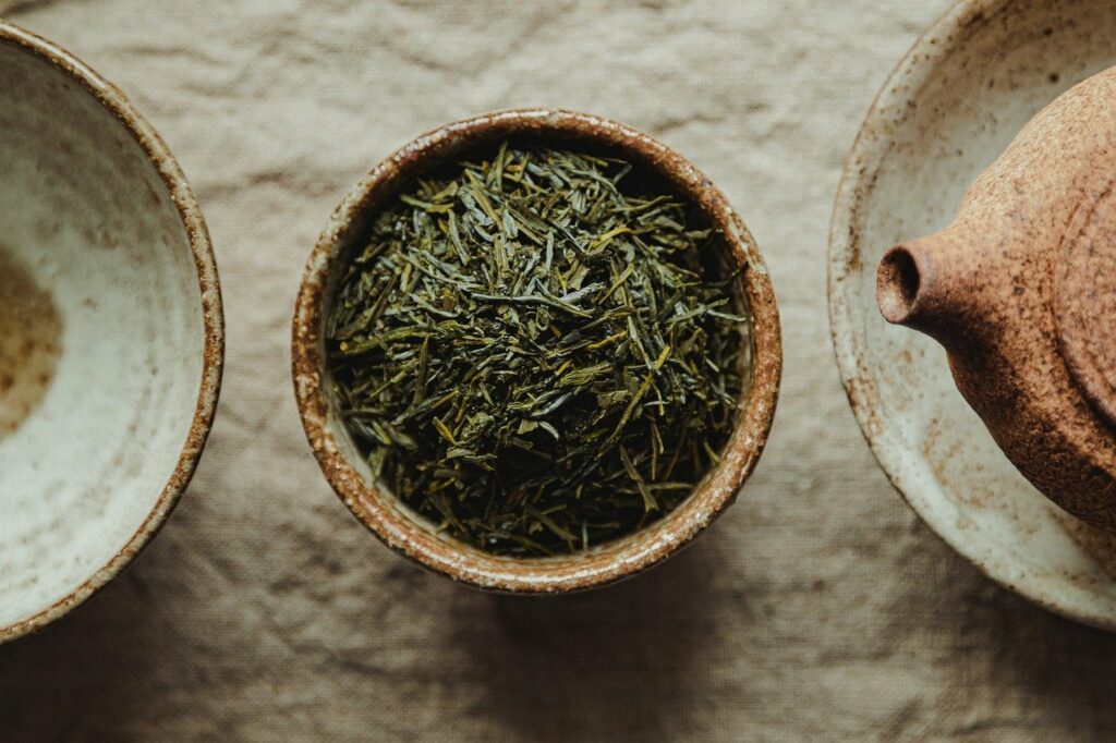 Différences entre le thé noir et le thé vert.